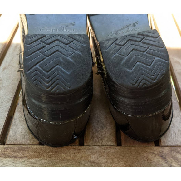 Dansko Women’s Professional Clogs Black Patent Leather Shoes 10.5-11 - Picture 9 of 10